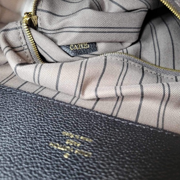 Bagatelle Noir Leather LV - Picture 4 of 11